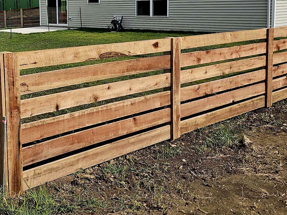 Bellbrook OH horizontal style wood fence